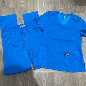 Koi Vibrant Blue Scrub Set